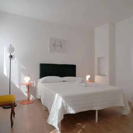 With Court Center Historical Center Appartement Venise